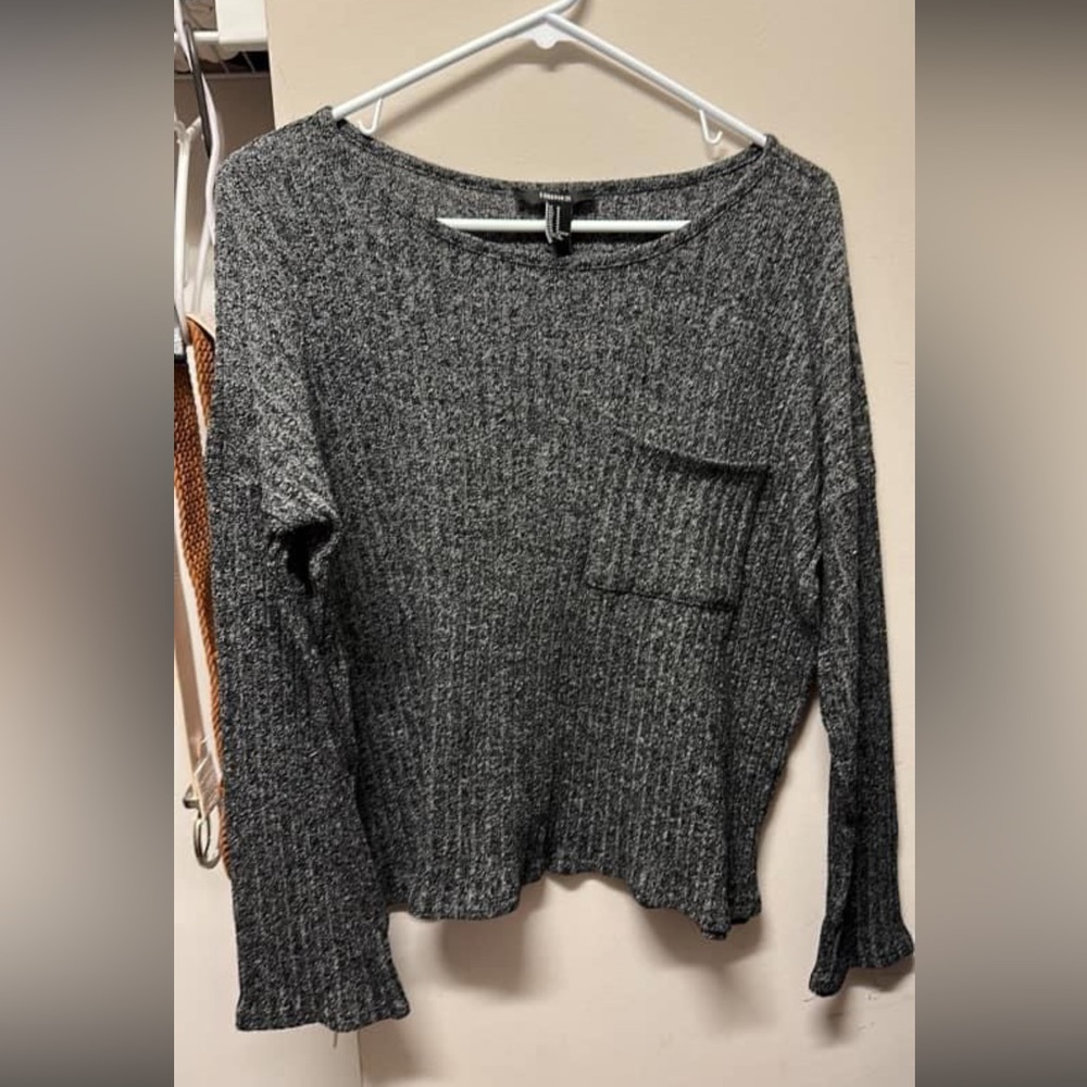 Forever 21 size medium sweater.